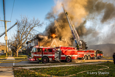 3-Alarm fatal apartment fire at 361 Marshall Road in Bensenville IL 11-19-17 Bensenville Fire Department