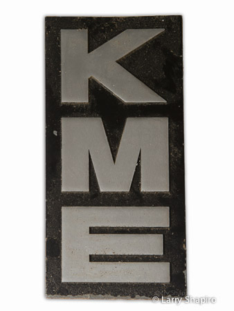 KME-9381W